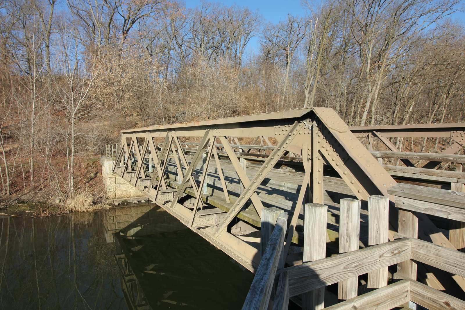 Pony truss span